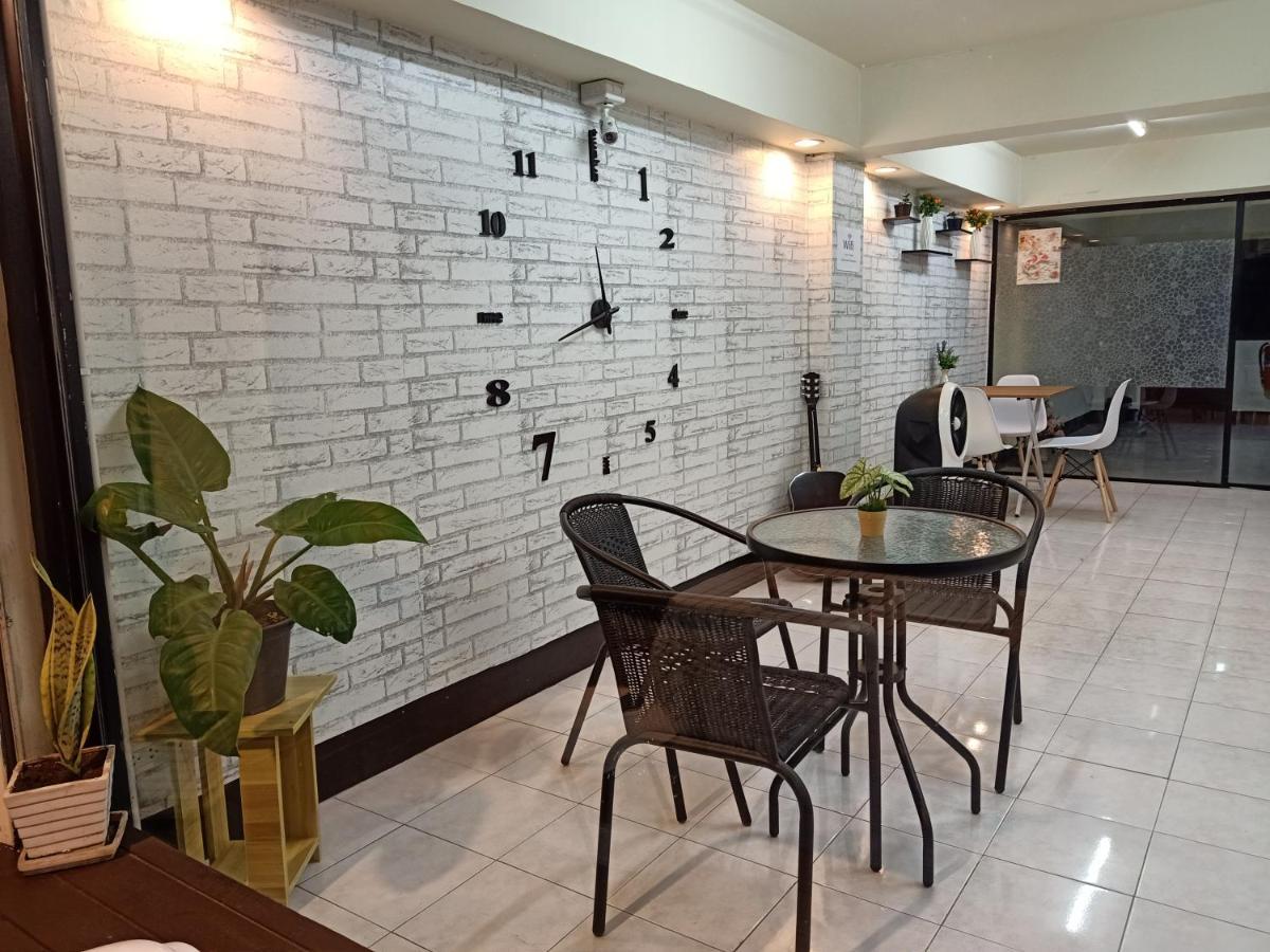 Hotel Frente Chiang Mai Zewnętrze zdjęcie