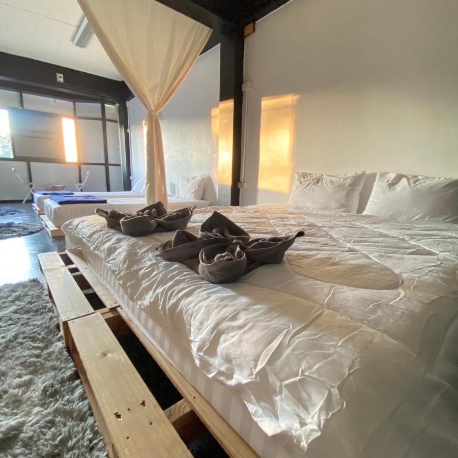 Hotel Frente Chiang Mai Zewnętrze zdjęcie